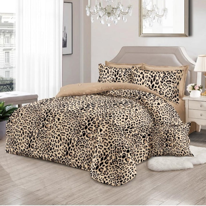 Lenjerie de pat din finet, model animal print 